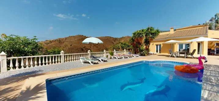 Detached villa R4845850 4