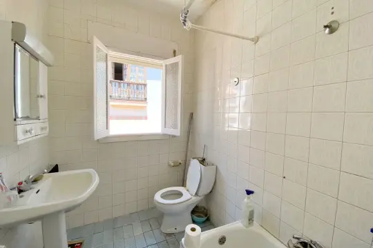 Image 8 thumb
