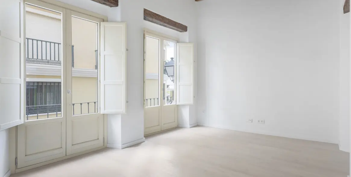 Sale of middle floor apartment in Centro Histórico 6