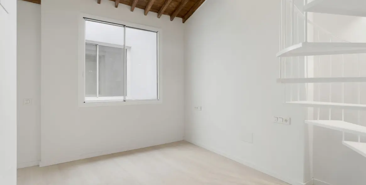 Sale of middle floor apartment in Centro Histórico 14