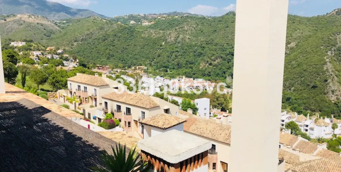 Sale of townhouse in Benahavís (district Benahavís) 5