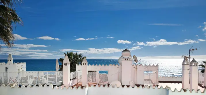 Sale of penthouse in Calahonda 0