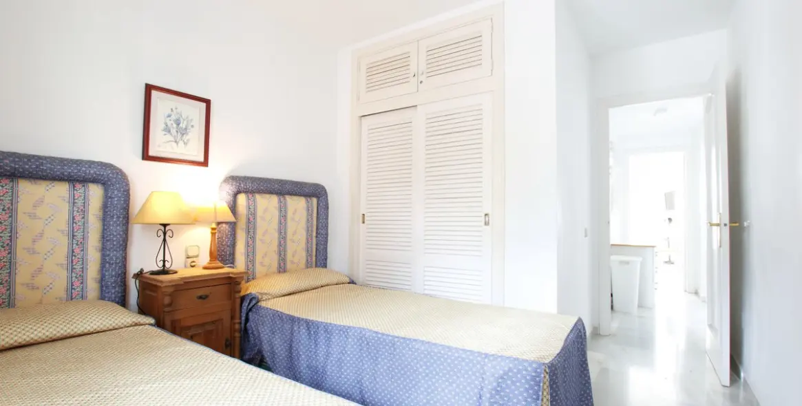 Sale of penthouse in Calahonda 20