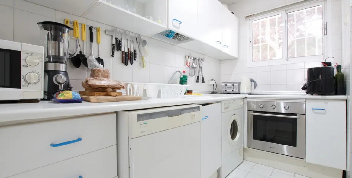 Sale of penthouse in Calahonda 22