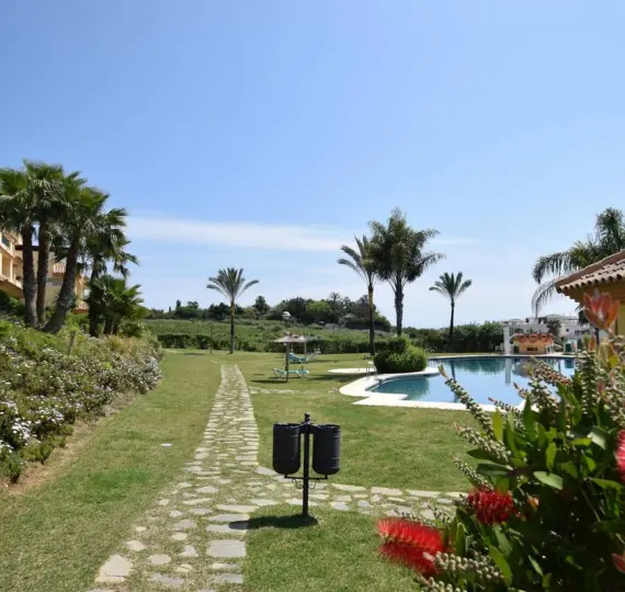 Sale of ground floor apartment in Nueva Andalucía