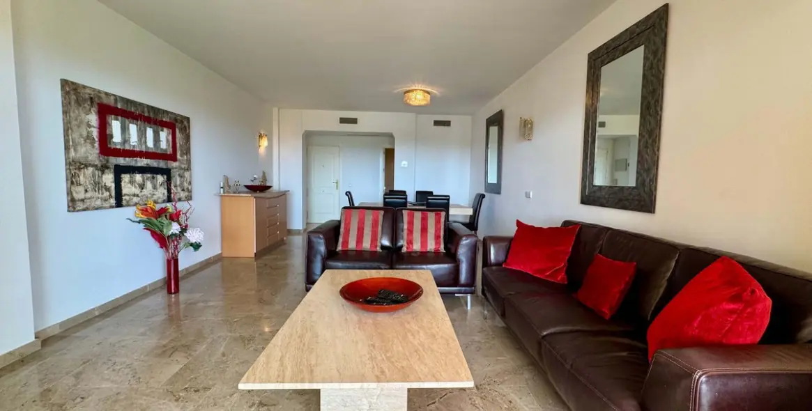 Sale of ground floor apartment in Nueva Andalucía 13