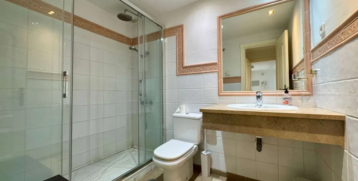 Продажа апартаментов на первом этаже в Nueva Andalucía 21