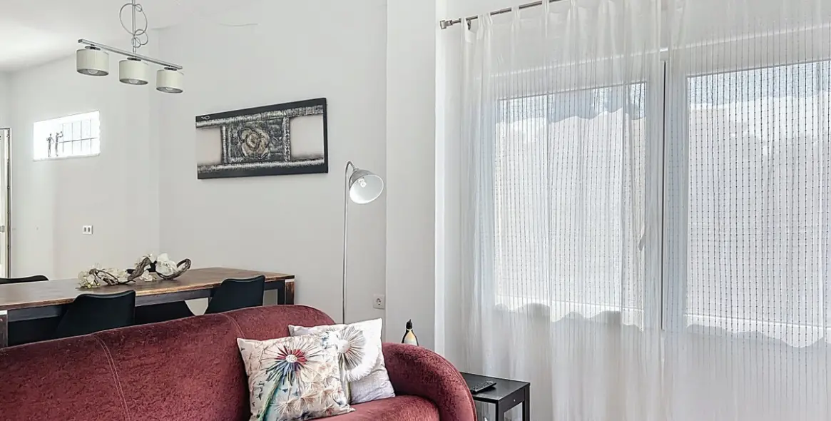 Sale of detached villa in Caleta de Vélez 30