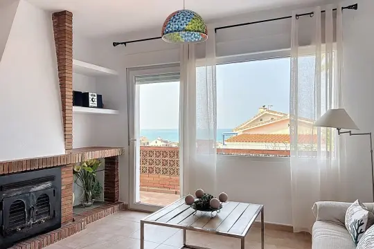 Image 3 thumb