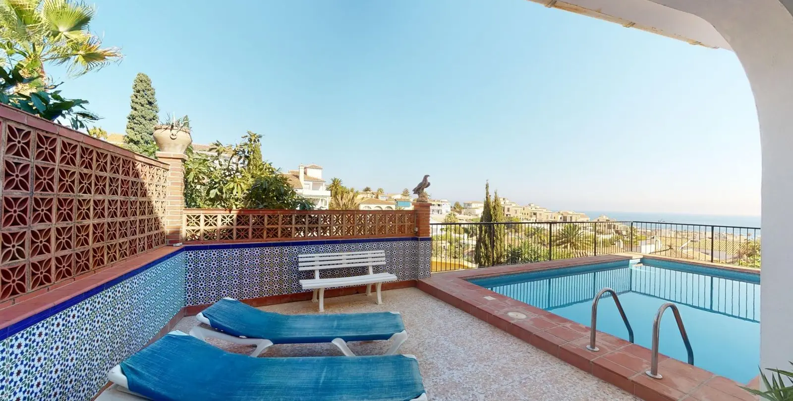 Venta de villa independiente en Caleta de Vélez 37