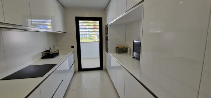 Apartamento en planta media R5037163 4