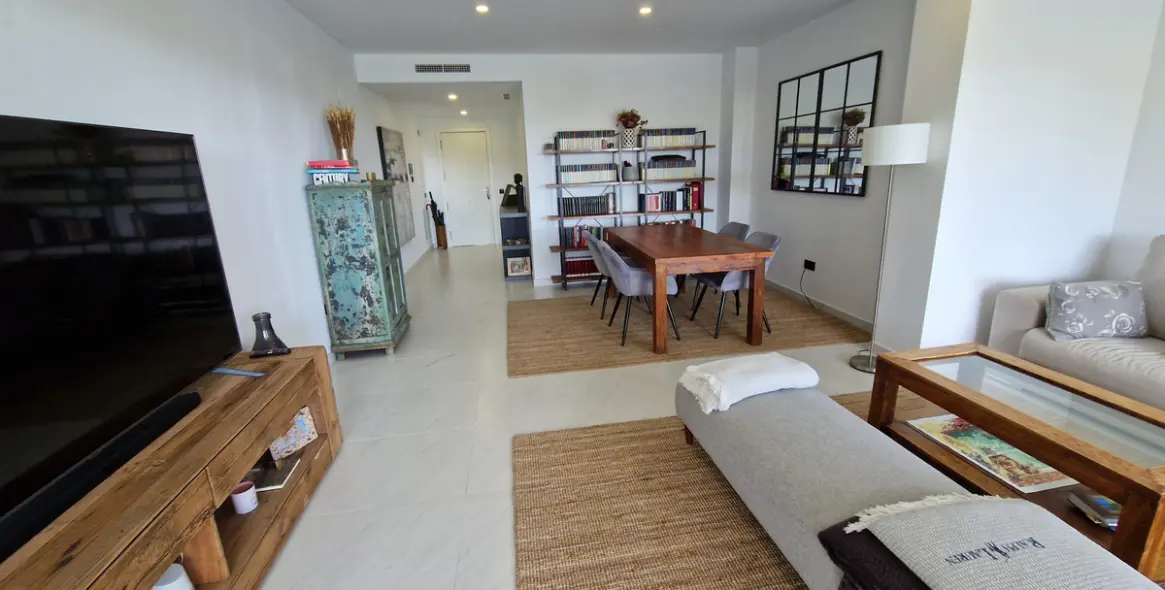 Venta de apartamento en planta media en Estepona (distrito Estepona) 6