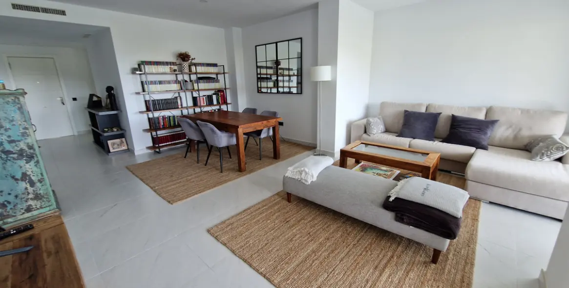 Venta de apartamento en planta media en Estepona (distrito Estepona) 8