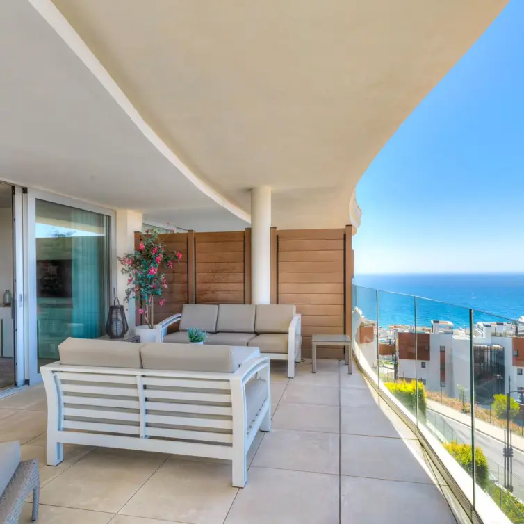Продажа апартаментов на среднем этаже в Fuengirola