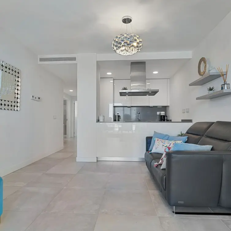 Продажа апартаментов на среднем этаже в Fuengirola