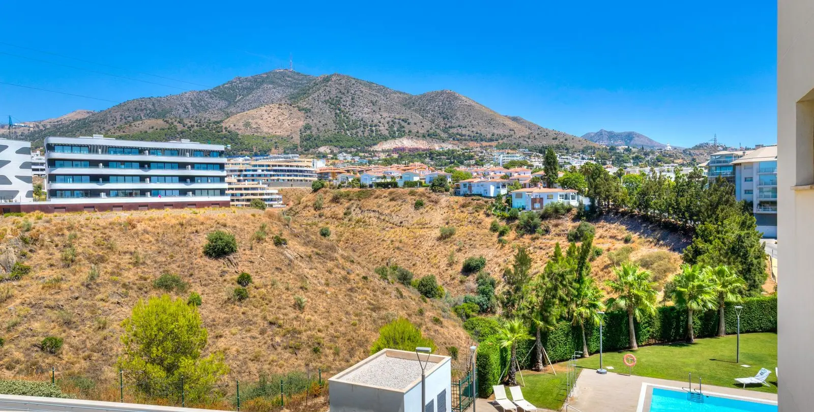 Продажа апартаментов на среднем этаже в Fuengirola 28