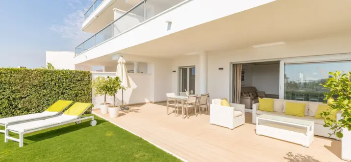 Sale of ground floor apartment in Los Arqueros 2