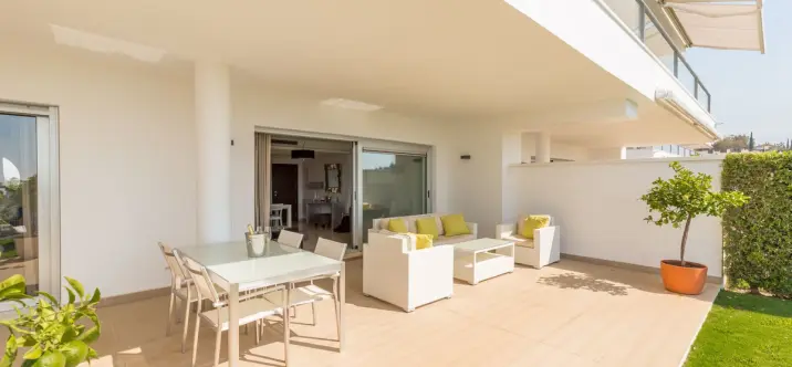 Sale of ground floor apartment in Los Arqueros 4