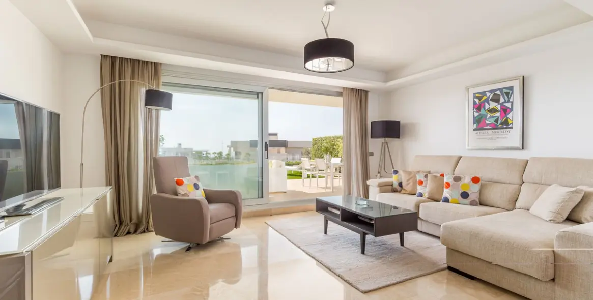 Sale of ground floor apartment in Los Arqueros 7