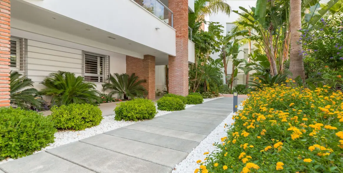 Sale of ground floor apartment in Los Arqueros 17