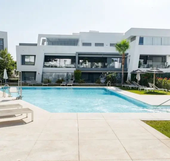 Apartamento en planta media R5068348