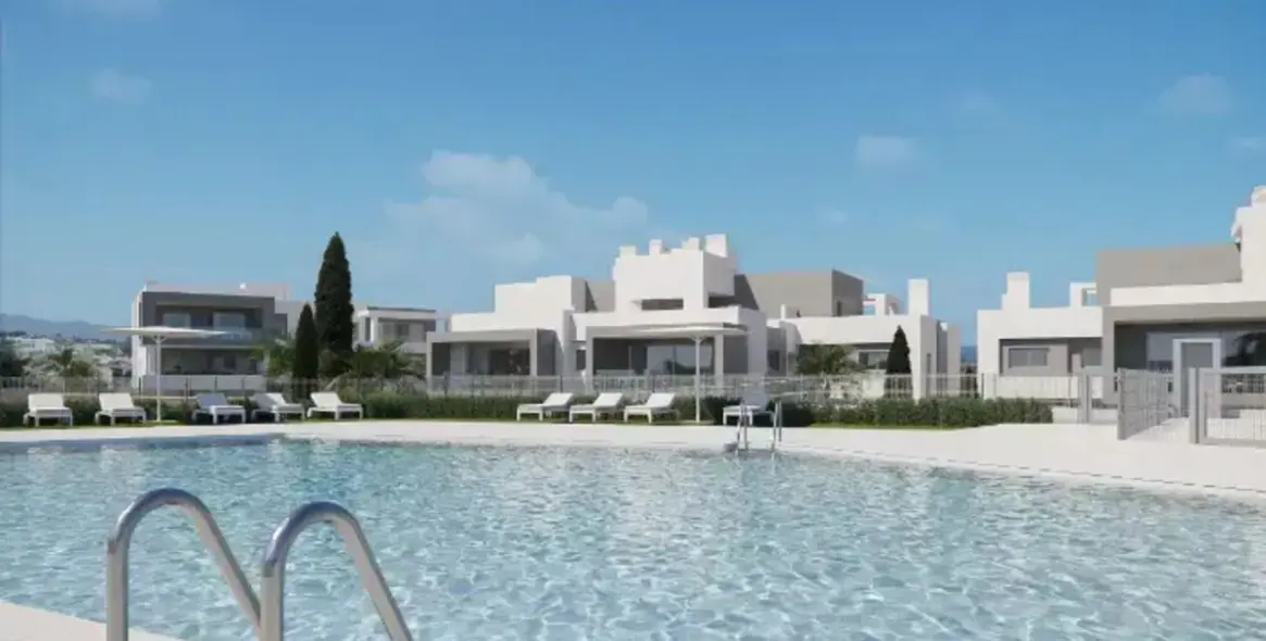 Venta de apartamento en planta media en Estepona 22