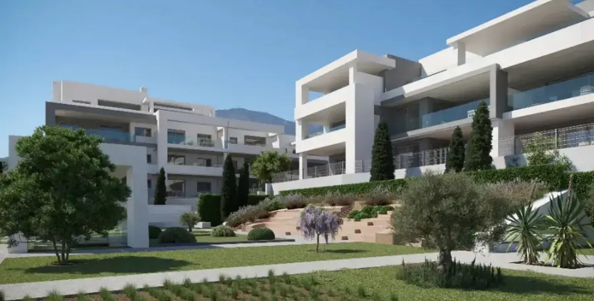 Venta de apartamento en planta media en Estepona 23