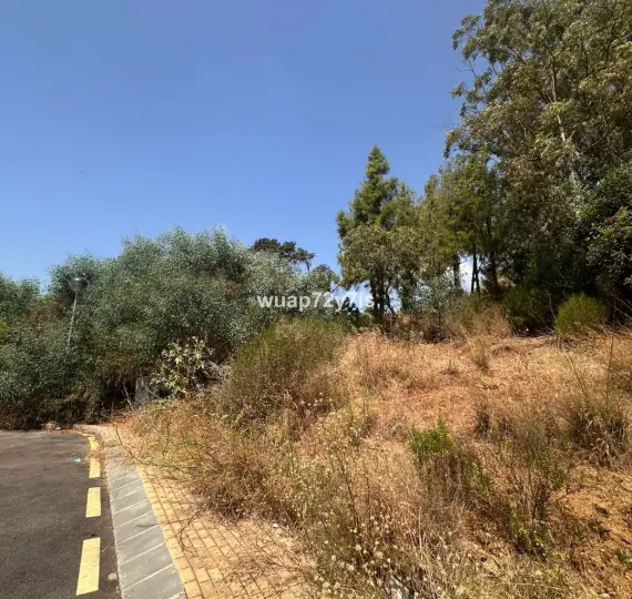 Продажа  жилого участка в Estepona