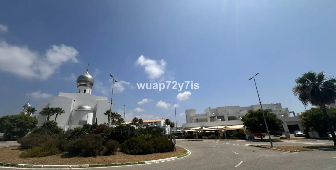 Продажа  жилого участка в Estepona 13