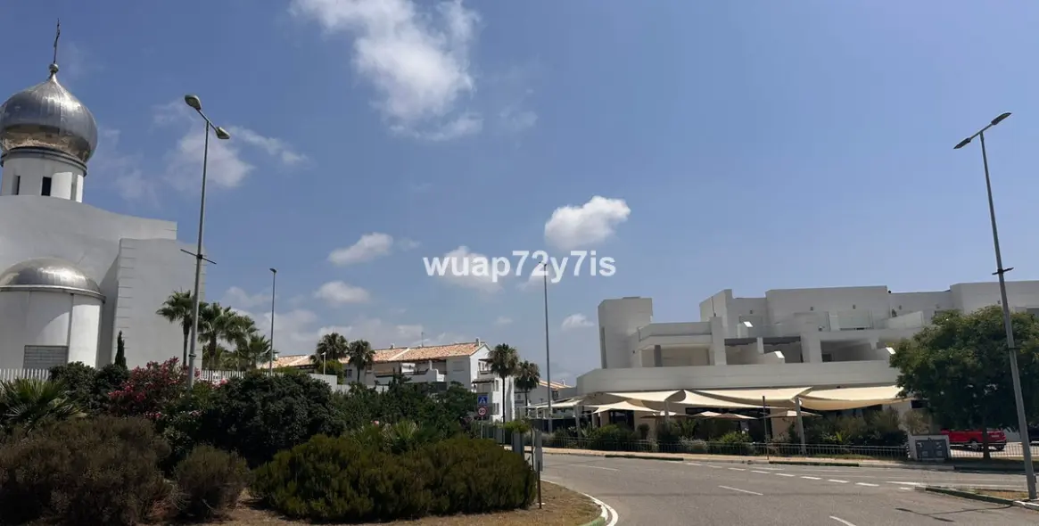 Продажа  жилого участка в Estepona 14