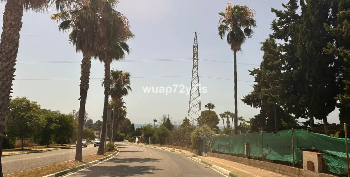 Продажа  жилого участка в Estepona 15