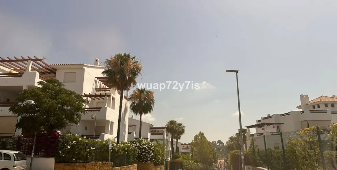 Продажа  жилого участка в Estepona 18