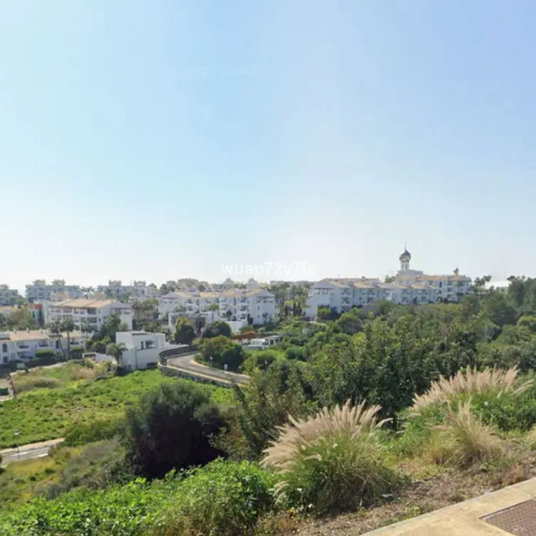 Sale of residential plot in Estepona