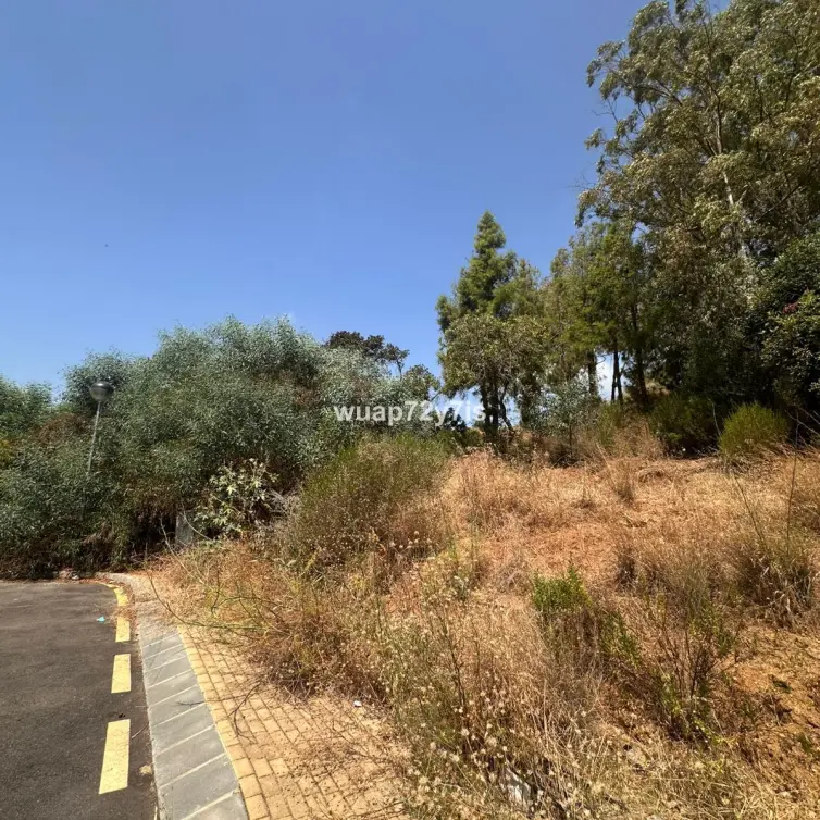 Sale of residential plot in Estepona