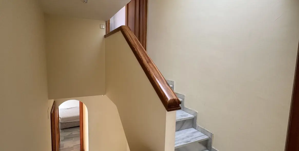 Продажа дома на две семьи в Torrequebrada 14