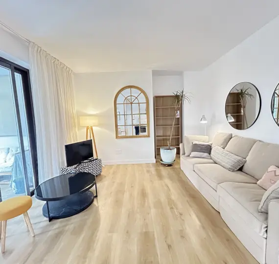 Продажа апартаментов на среднем этаже в Puerto Banús