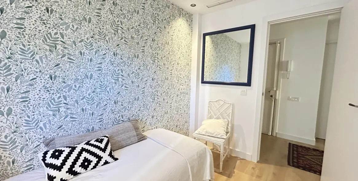 Продажа апартаментов на среднем этаже в Puerto Banús 14