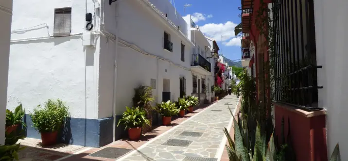 Продажа  жилого участка в Marbella 3