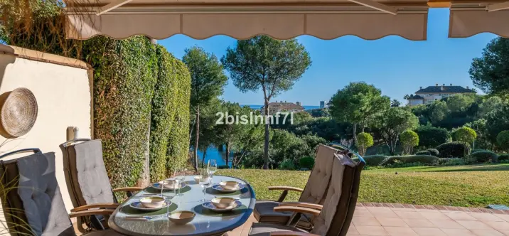 Sale of ground floor apartment in Elviria 0