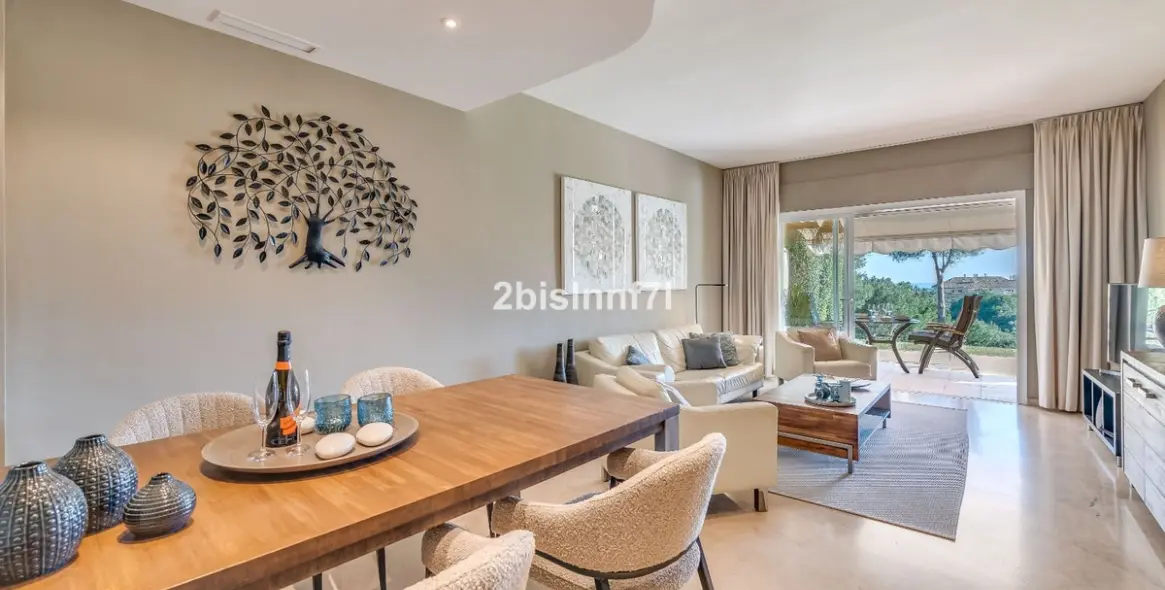 Sale of ground floor apartment in Elviria 3