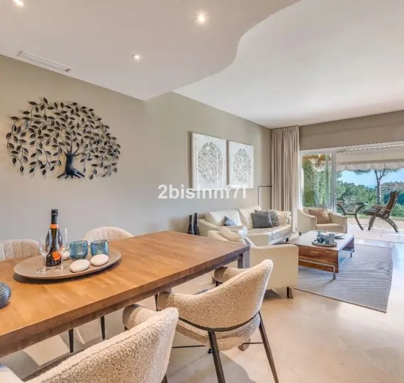 Sale of ground floor apartment in Elviria