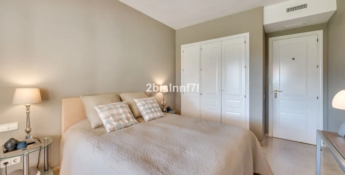 Sale of ground floor apartment in Elviria 14