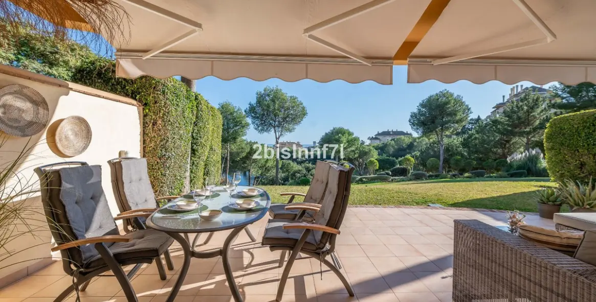 Продажа апартаментов на первом этаже в Elviria 22