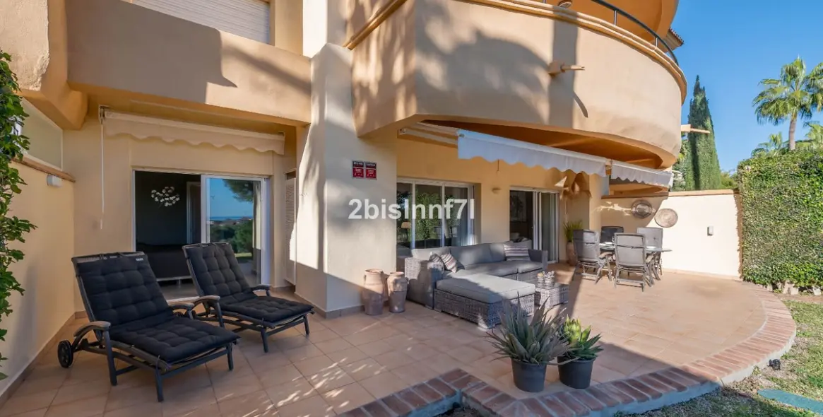 Продажа апартаментов на первом этаже в Elviria 23