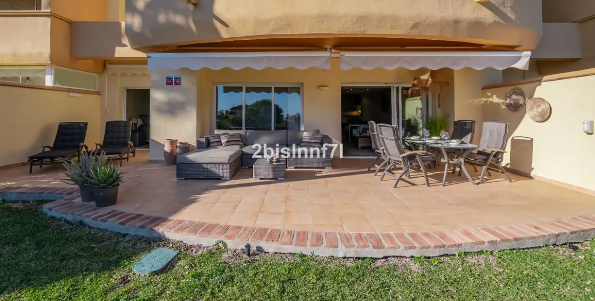 Продажа апартаментов на первом этаже в Elviria 24