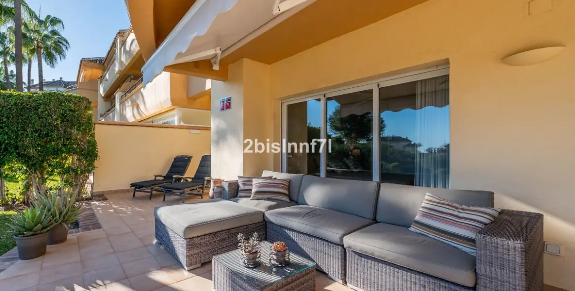 Продажа апартаментов на первом этаже в Elviria 25