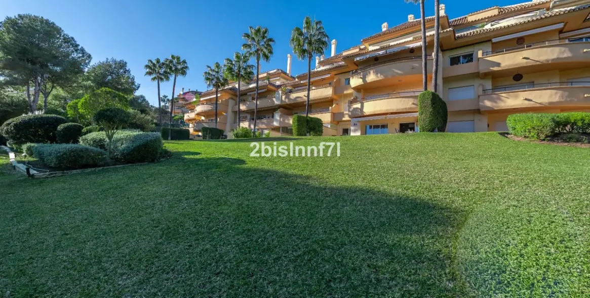 Продажа апартаментов на первом этаже в Elviria 26