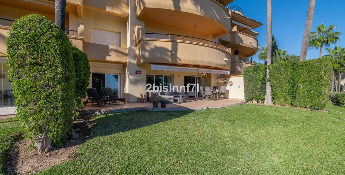 Продажа апартаментов на первом этаже в Elviria 28