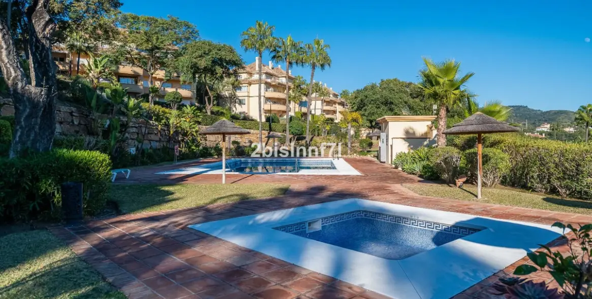 Продажа апартаментов на первом этаже в Elviria 34