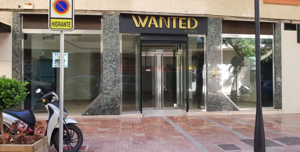 Venta de tienda en Marbella 1
